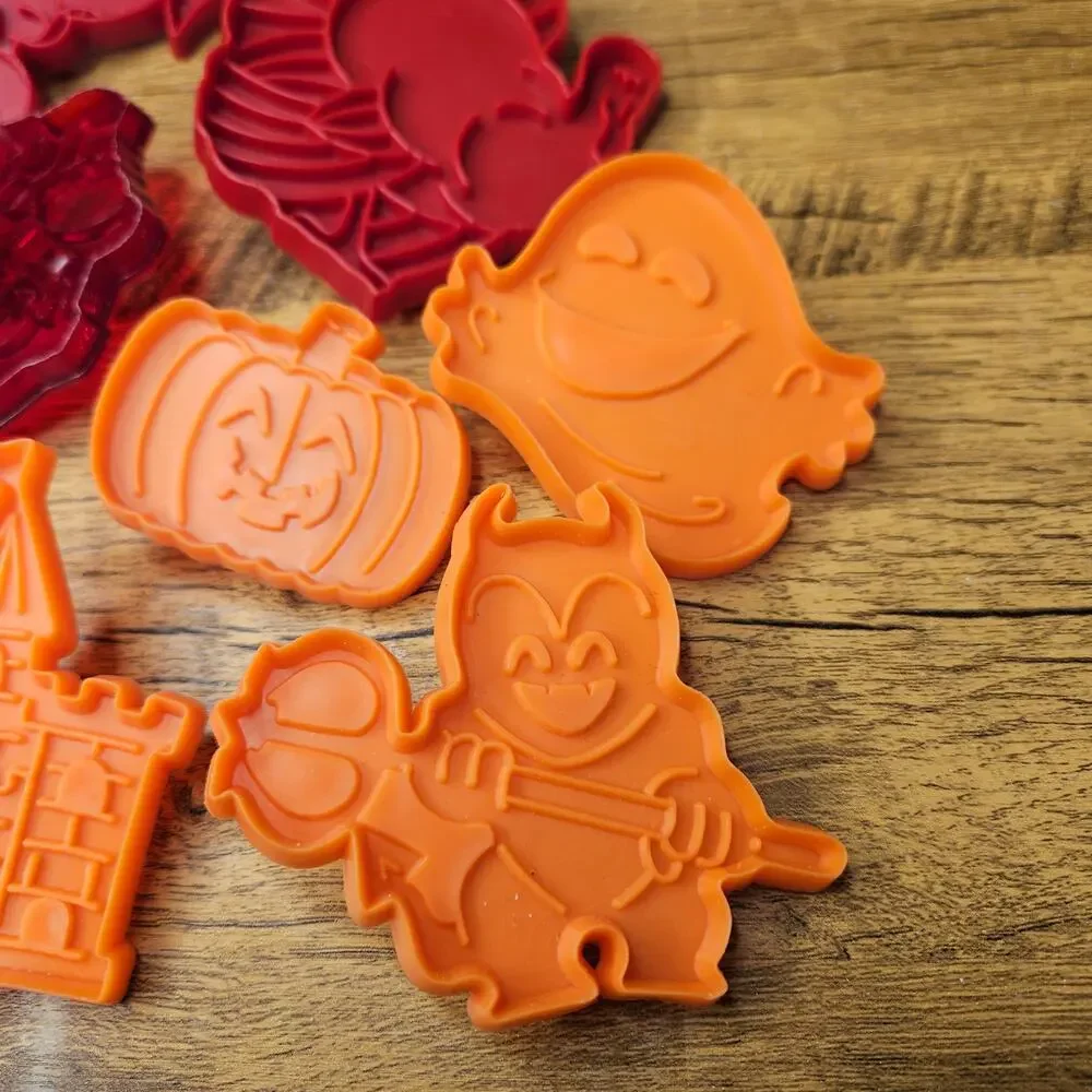 Impression Cookie Cutters Turkey Pig Owl Devil Santa Witch Castle Castle